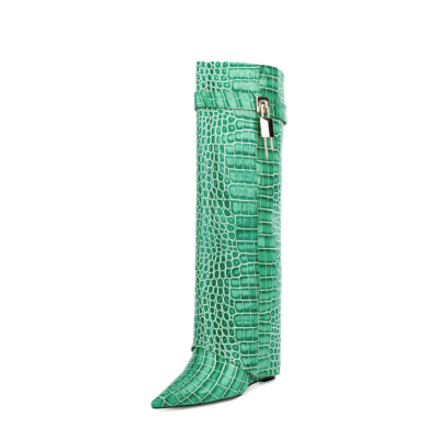 Grüne Krokodilleder-Stiefel aus veganem Leder mit spitzer Zehenpartie und umklappbarem, kniehohem Absatz