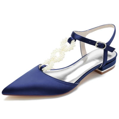 Marineblaue, mit Perlen verzierte flache Schuhe mit T-Riemen und rückenfreiem Satin für die Hochzeit