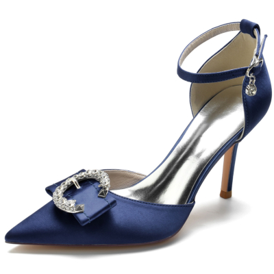 D'Orsay-Schuhe mit runden Satin-Absätzen und Knöchelriemen aus marineblauen Strasssteinen
