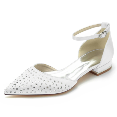 Weiße, mit Strasssteinen verzierte D'orsay-Flats, flache Schuhe mit Knöchelriemen und Juwelen für die Hochzeit