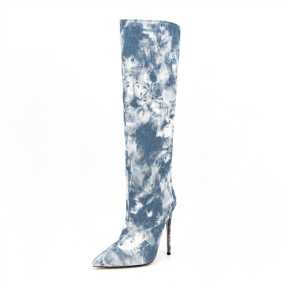Himmelblaue Stiletto-Jeansstiefel mit spitzer Zehenpartie, Vintage-Kleid, kniehohe Stiefel