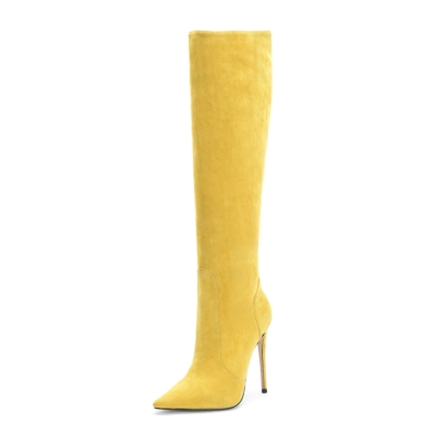 Gelbe trendige kniehohe Stiefel mit spitzer Zehenpartie und Stilettos