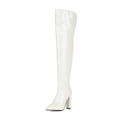 Weiße Overknee-Stiefel aus veganem Leder mit spitzer Zehenpartie und klobigem Absatz