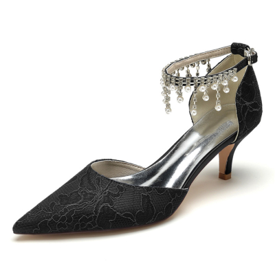 Schwarze Hochzeits-Spitzenpumps mit Kitten-Heels und Perlen-Knöchelriemen-D'orsay-Schuhen