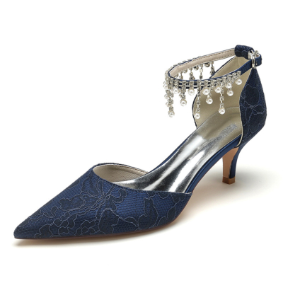 Marineblaue Hochzeits-Spitzenpumps mit Kitten-Heels und Perlen-Knöchelriemen-D'orsay-Schuhen