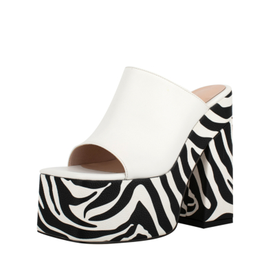 Weiße und schwarze Blockabsatz-Plateau-Sandalen mit Zebra-Prints High Heels