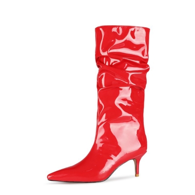 Damen-Stiefeletten aus Lackleder mit Kitten-Heel und mittelhohem Schaft