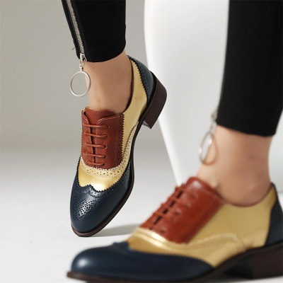 Flache Oxford-Schuhe mit Flügelkappe und runder Zehenpartie zum Schnüren für Damen